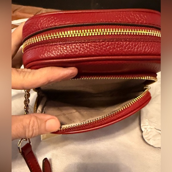 NWT Michael Kors Jet‎ Set Travel Cherry MD NS Chain Crossbody Leather bag. - Picture 6 of 16